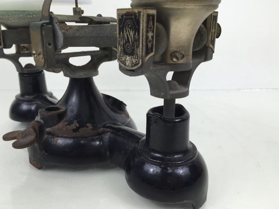 Vintage OHAUS Scale Newark Scale Works, Newark, NJ Capacity 2 Kilos [Photo 23]