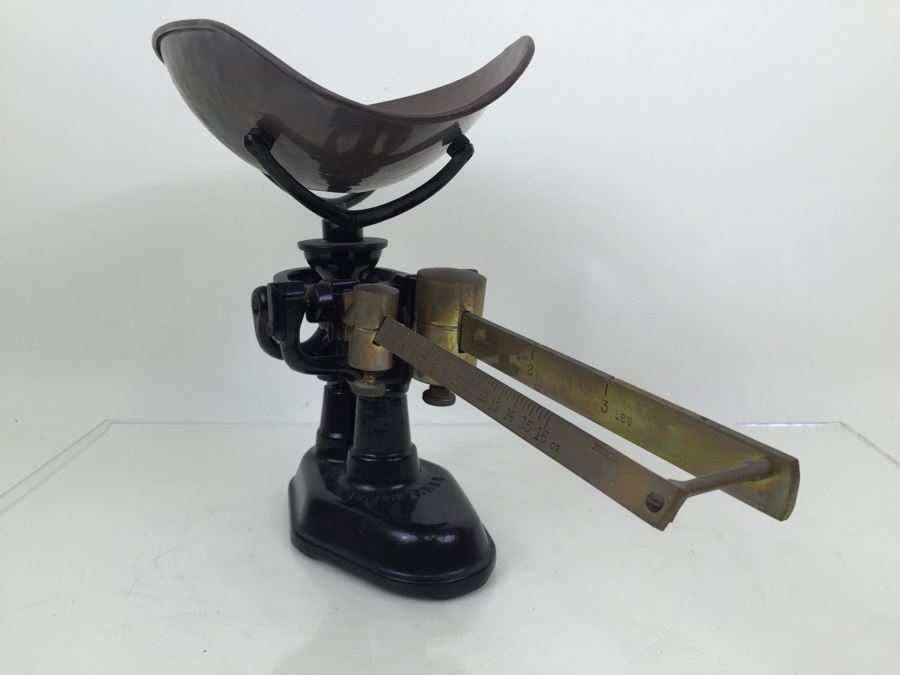 Vintage Fairbanks Scale Cast Iron And Brass Candy Store Produce Grain Scale [Photo 3]