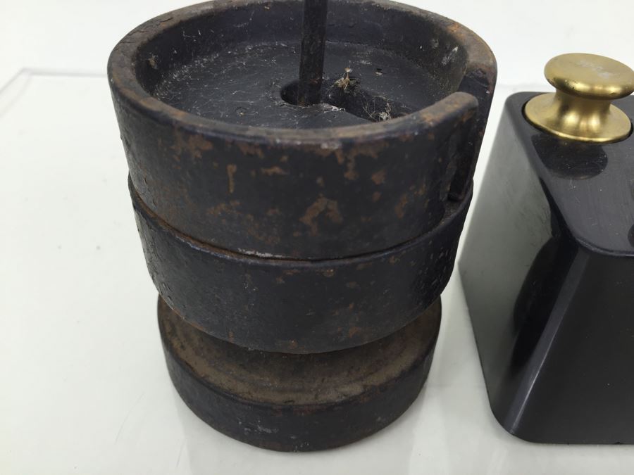 Various Vintage Scale Weights [Photo 12]