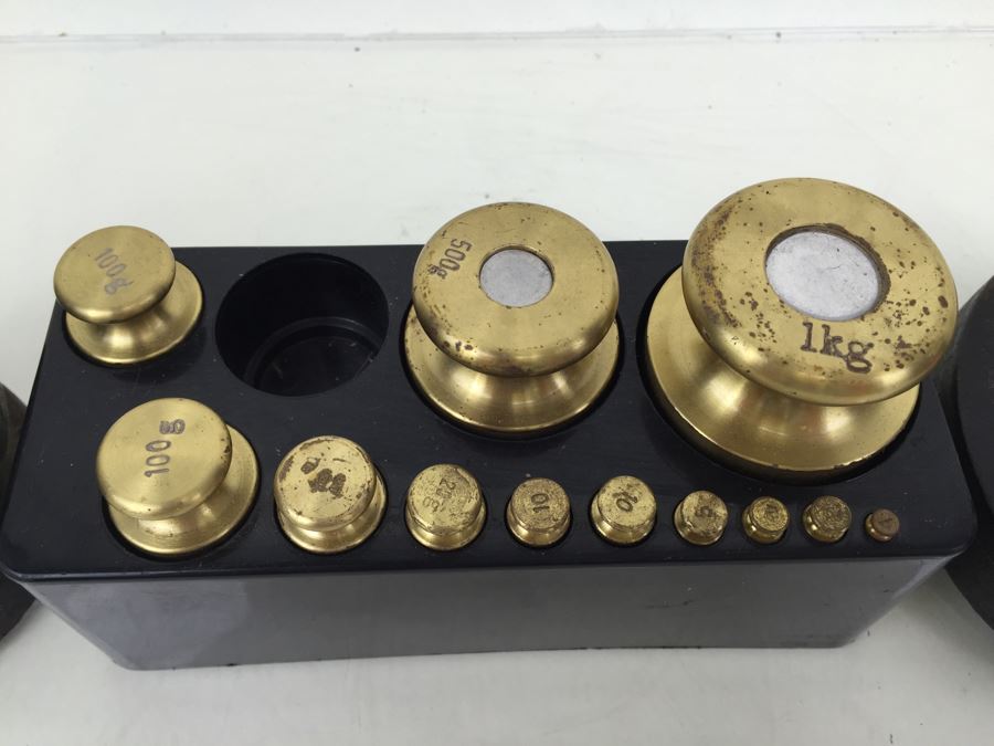 Various Vintage Scale Weights [Photo 2]