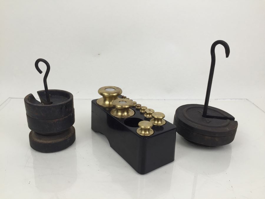 Various Vintage Scale Weights [Photo 16]