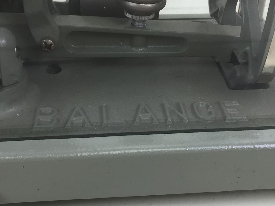 Vintage Apothecary Torsion Balance Scale From The Torsion Balance Co. Model IL 1 Heavy Cast Iron With Thick Glass Panels Excellent Condition [Photo 6]