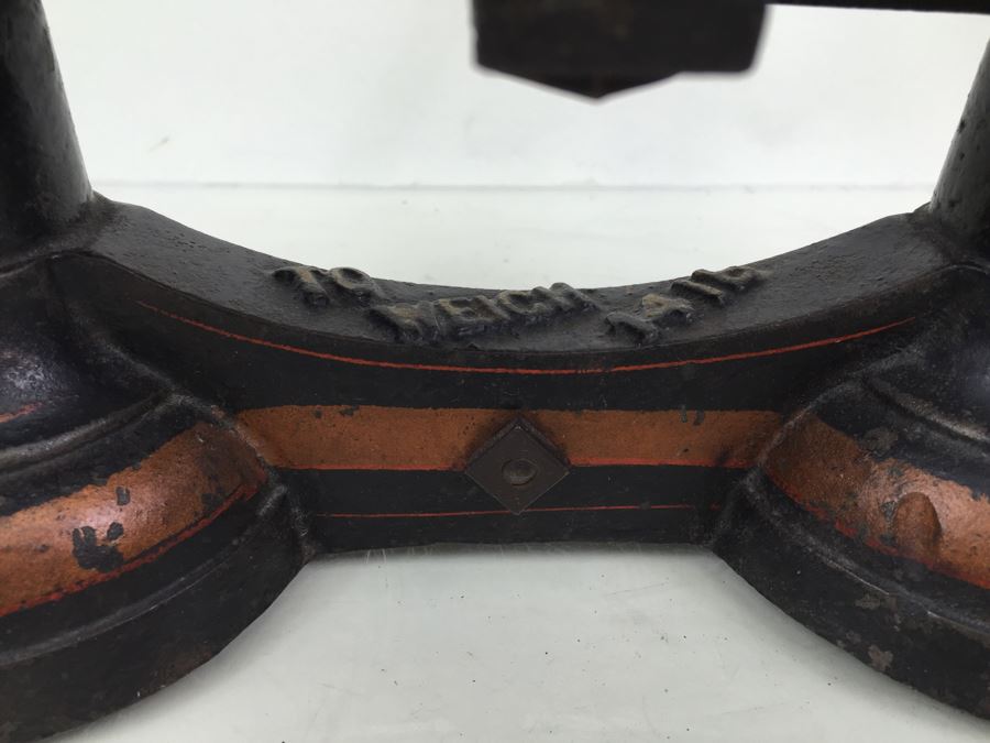 Vintage Scale Gilt Paint Cast Iron Candy Store Produce Grain Scale [Photo 7]