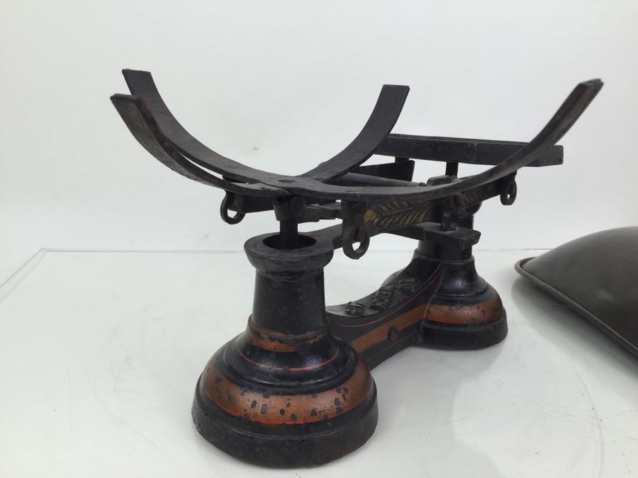 Vintage Scale Gilt Paint Cast Iron Candy Store Produce Grain Scale [Photo 17]