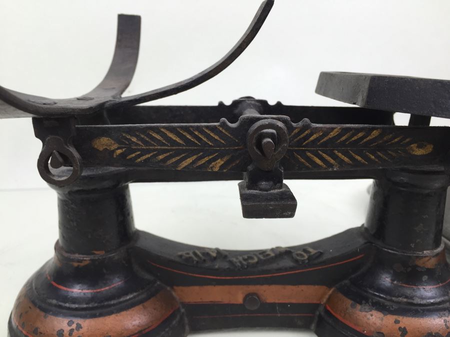 Vintage Scale Gilt Paint Cast Iron Candy Store Produce Grain Scale [Photo 15]