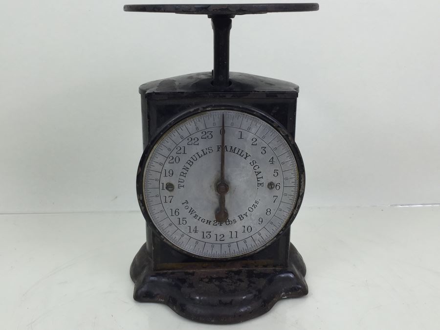 Vintage Turnbull's Family Standard Scale [Photo 1]