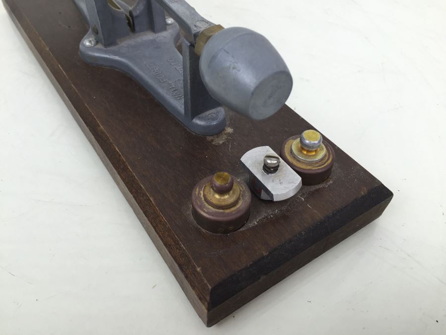 Vintage National Poultry Equipment Co. Egg Scale 'Magic Scale' On Wooden Base With Weights [Photo 13]