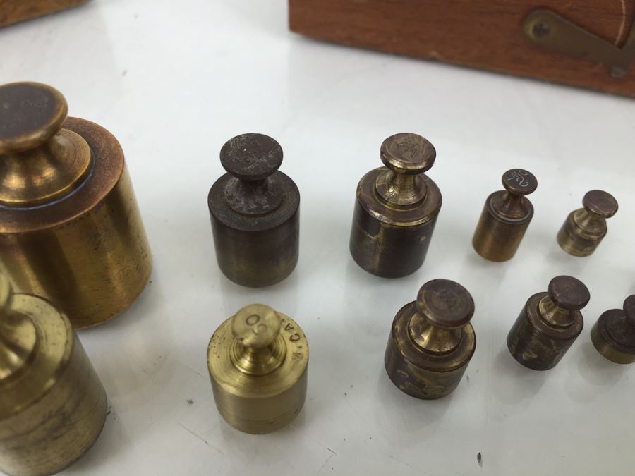 Various Vintage Scale Weights Some With Wooden Carrying Cases Boxes [Photo 3]