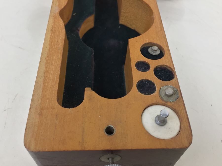 Vintage Travelling Apothecary Scale With Wooden Case And Weights [Photo 6]