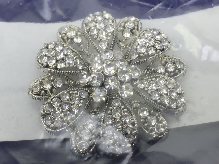 Vintage Swarovski Crystal Floral Brooch (Antique Silver)