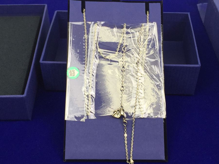 Swarovski Earth Pendant Necklace New In Box [Photo 10]