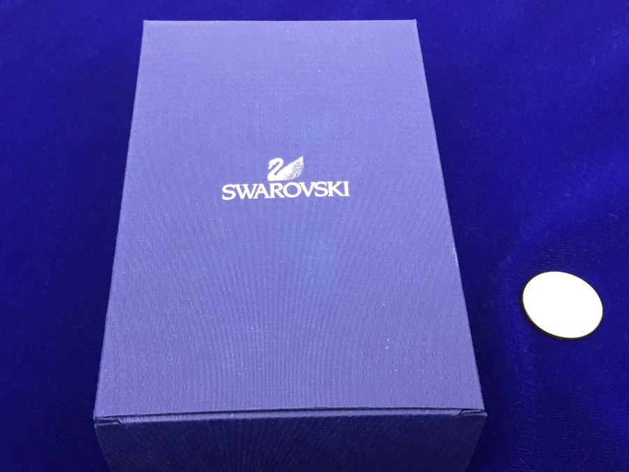 Swarovski Earth Pendant Necklace New In Box [Photo 1]