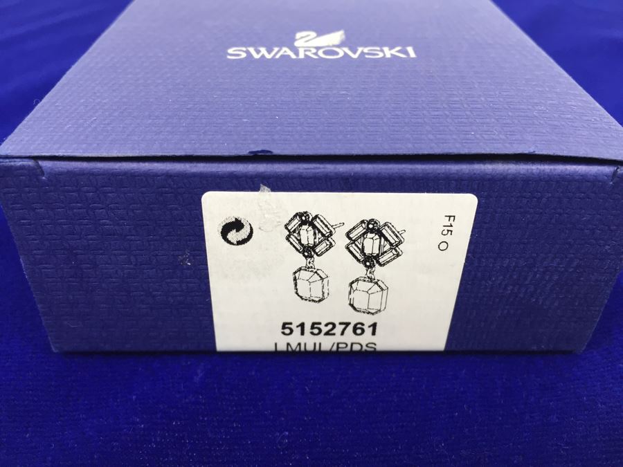 Swarovski Diana Crystal Earrings New In Box 5152761 [Photo 4]