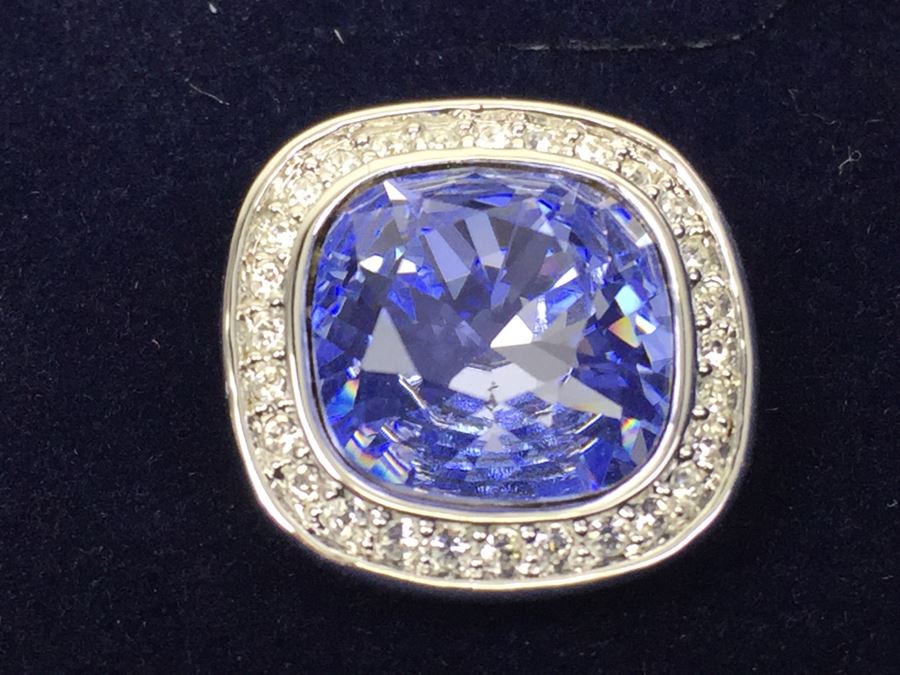 Swarovski Simplicity Pierced Crystal Earrings New In Box [Photo 5]