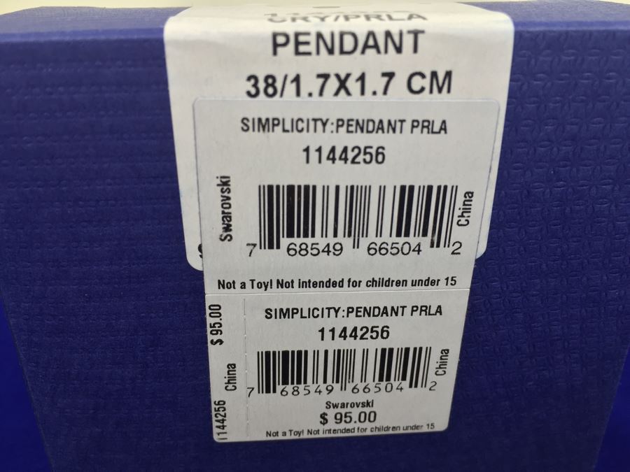 Swarovski Simplicity Crystal Pendant Necklace 1144256 New In Box [Photo 5]