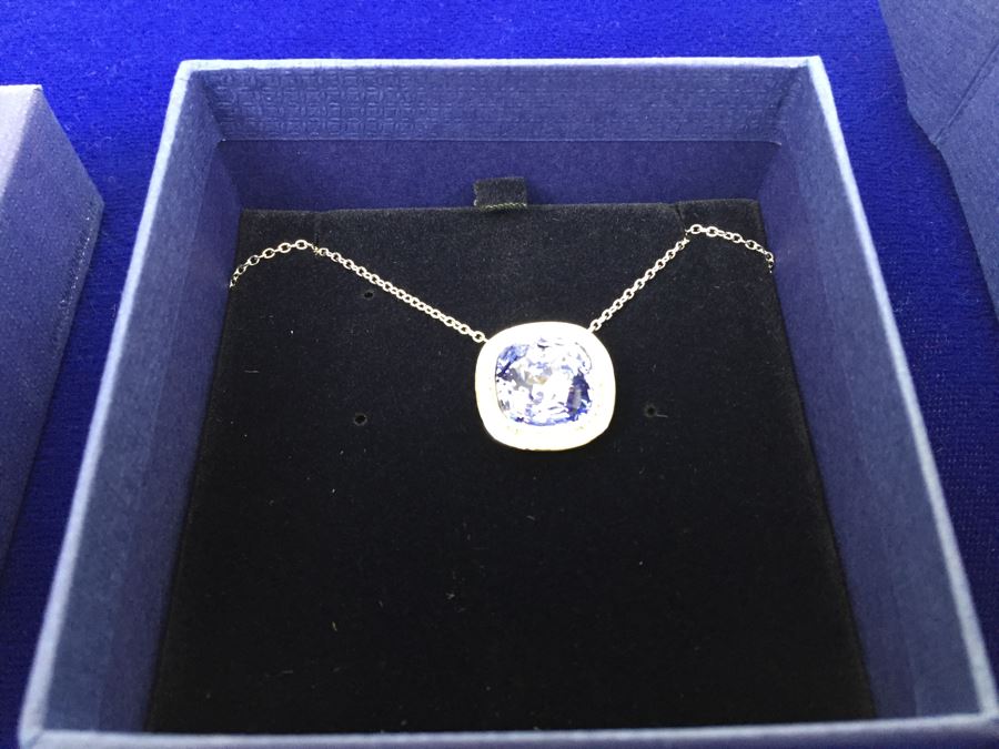 Swarovski Simplicity Crystal Pendant Necklace 1144256 New In Box [Photo 7]
