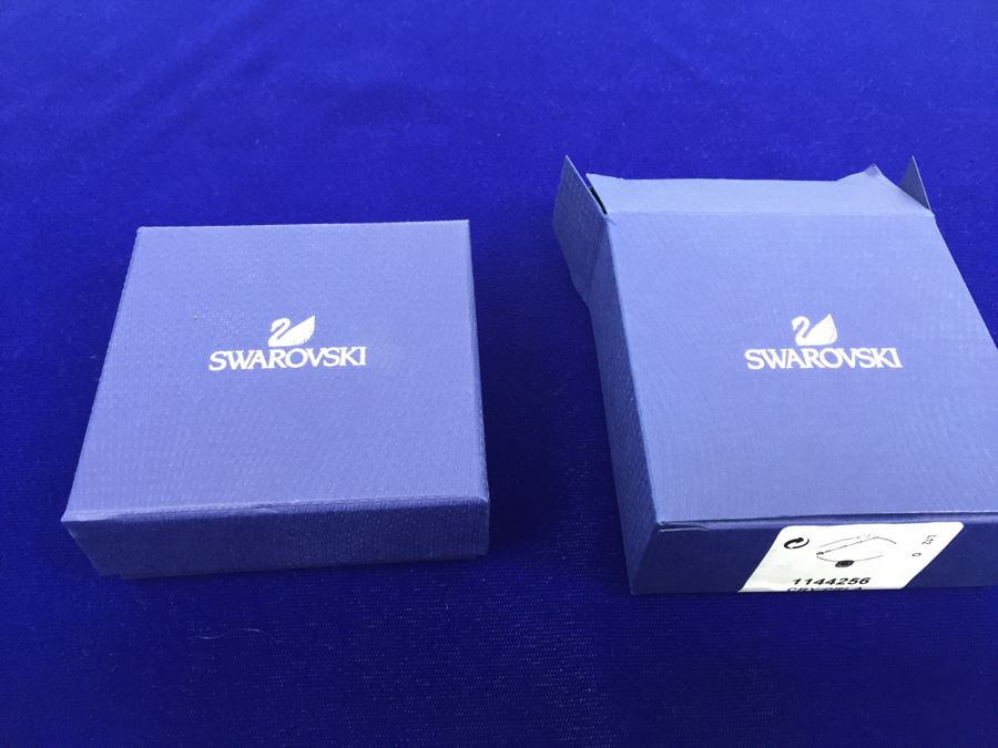 Swarovski Simplicity Crystal Pendant Necklace 1144256 New In Box [Photo 6]
