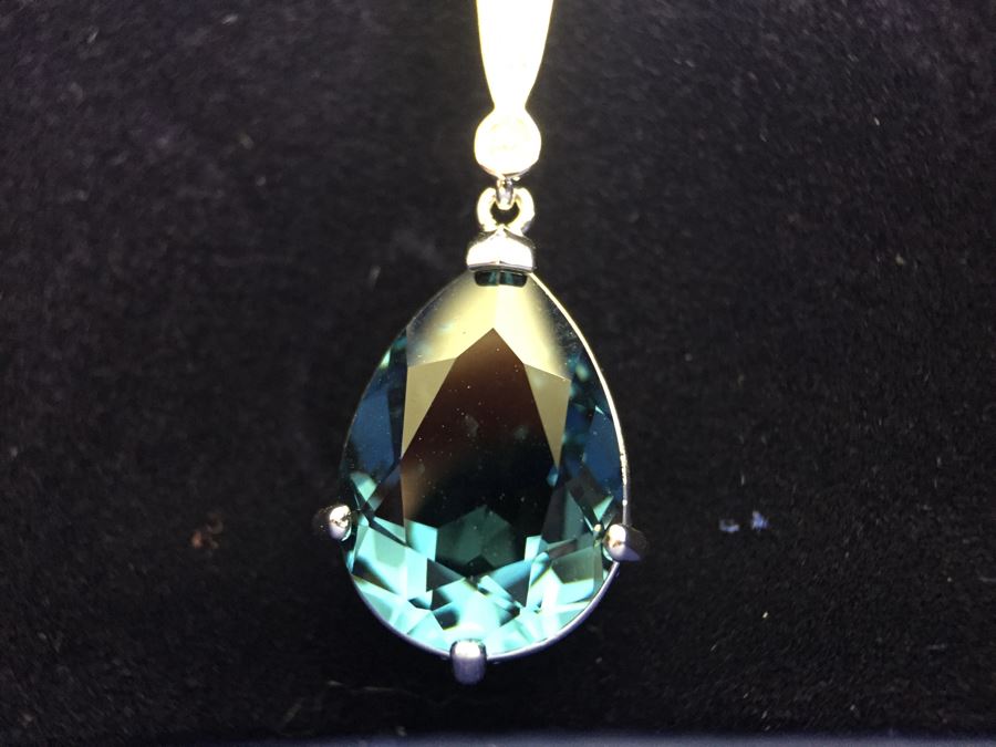 Swarovski Vintage Crystal Earrings And Pendant Necklace 5142379 New In Box [Photo 17]