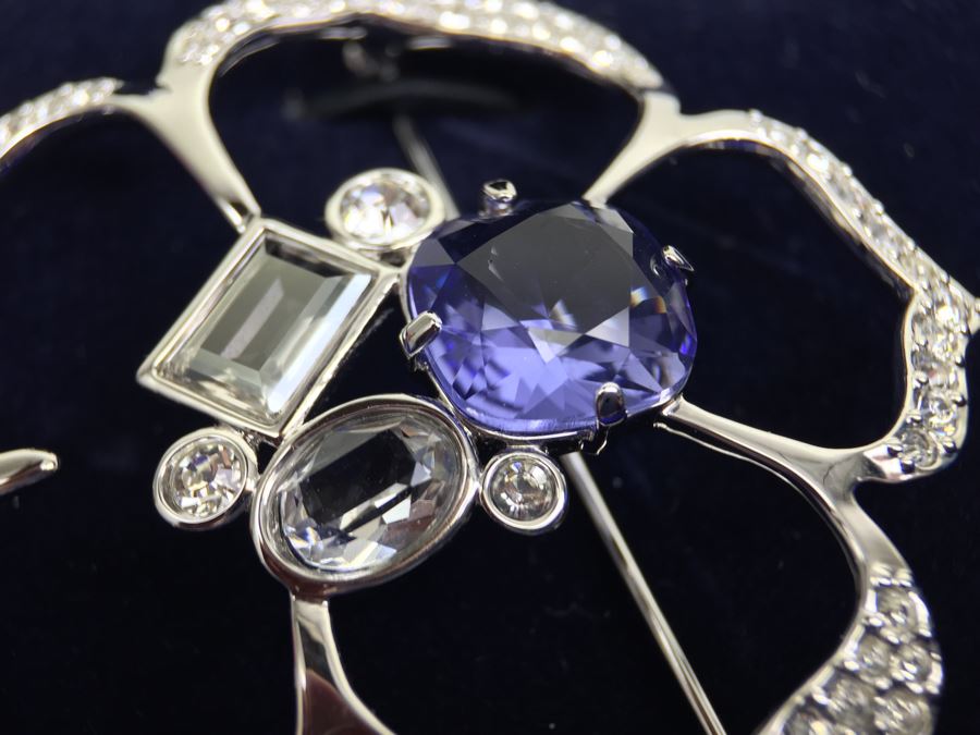 Swarovski Milena Crystal Brooch 1070051 [Photo 8]