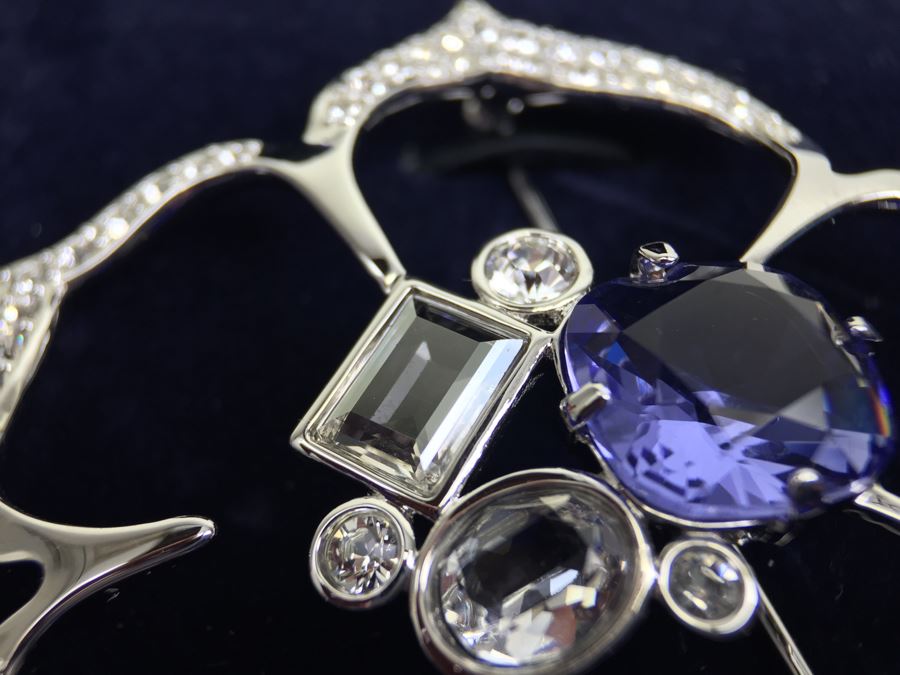 Swarovski Milena Crystal Brooch 1070051 [Photo 4]