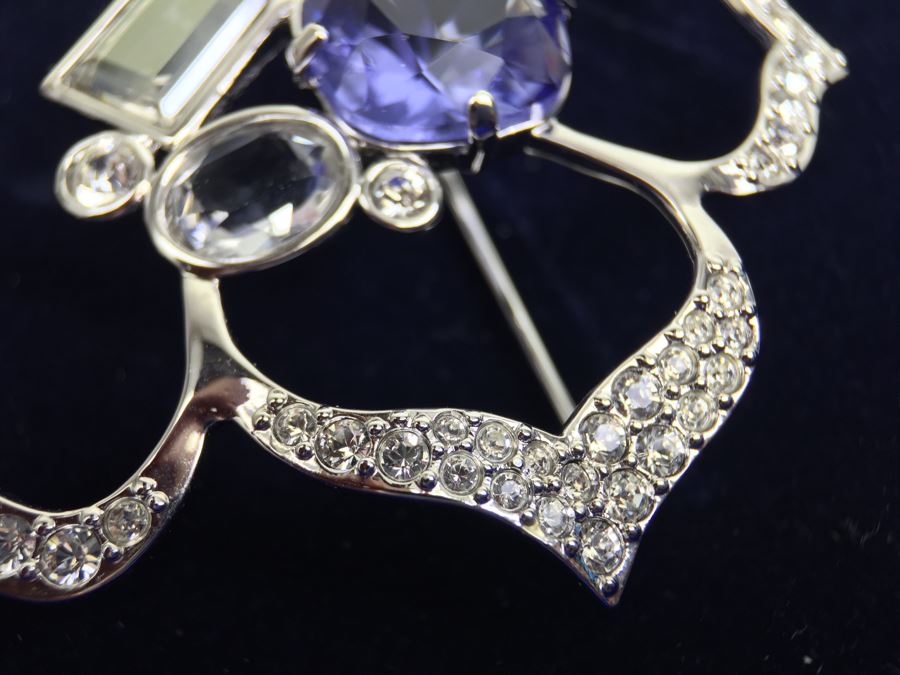 Swarovski Milena Crystal Brooch 1070051 [Photo 9]