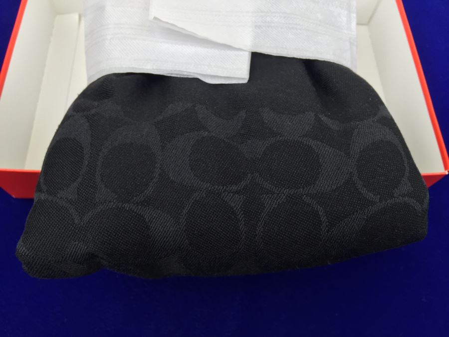 Coach Lightweight Stole Scarf New In Box [Photo 8]