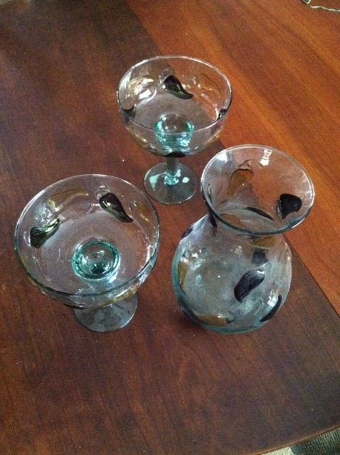 Sangria Pitcher w/ 2 Glasses [Photo 1]