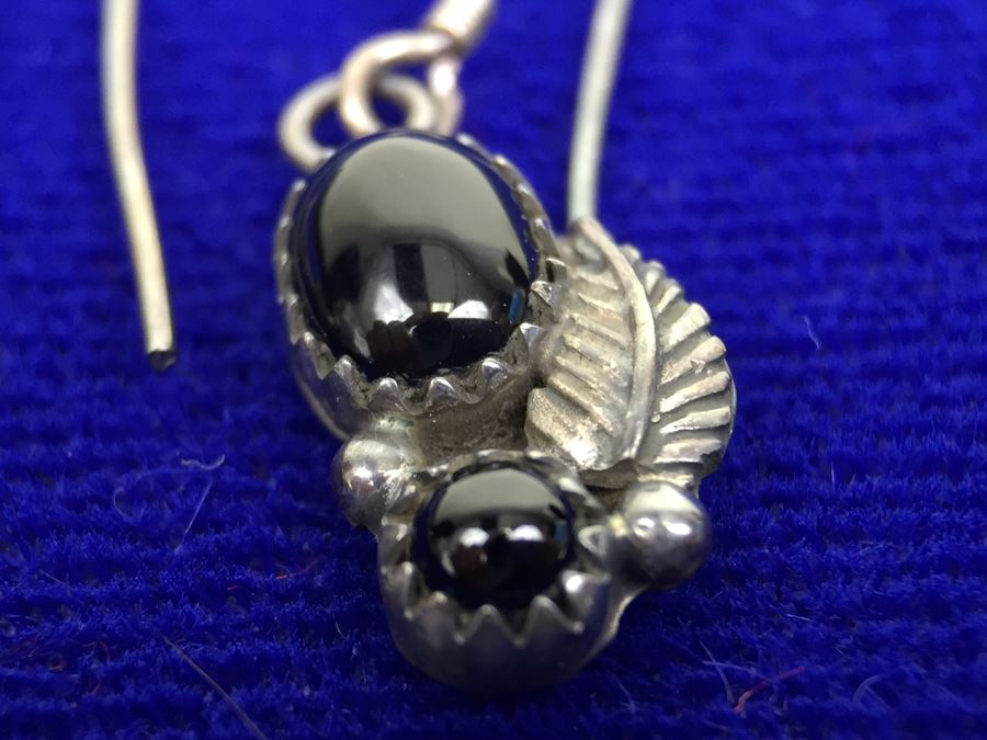 Vintage Sterling Silver And Black Onyx Navajo Earrings Signed RB Sterling 'Robert Becenti' [Photo 8]