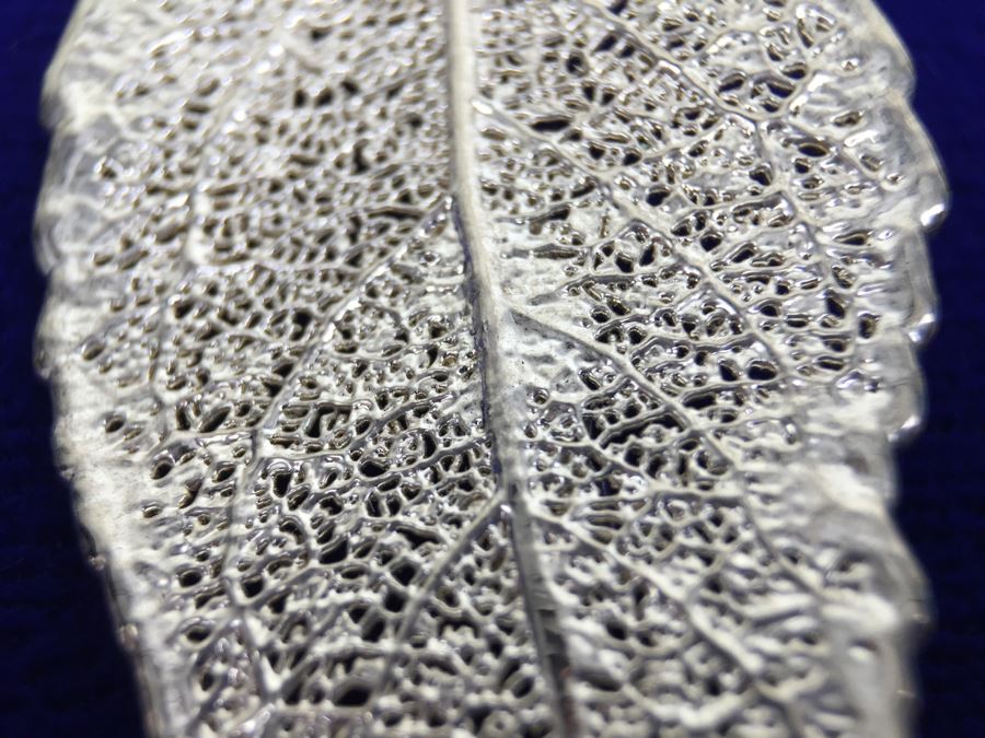 Sterling Silver Italy Chain Necklace With Silver Leaf Pendant And Matching Leaf Earrings [Photo 7]