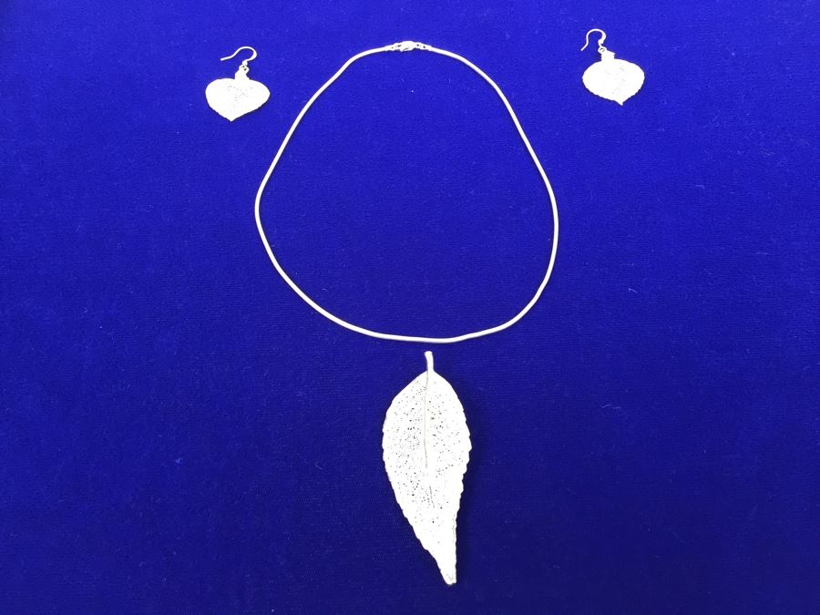 Sterling Silver Italy Chain Necklace With Silver Leaf Pendant And Matching Leaf Earrings [Photo 1]