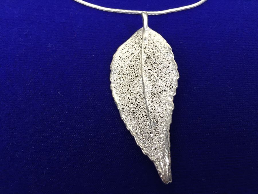 Sterling Silver Italy Chain Necklace With Silver Leaf Pendant And Matching Leaf Earrings [Photo 2]