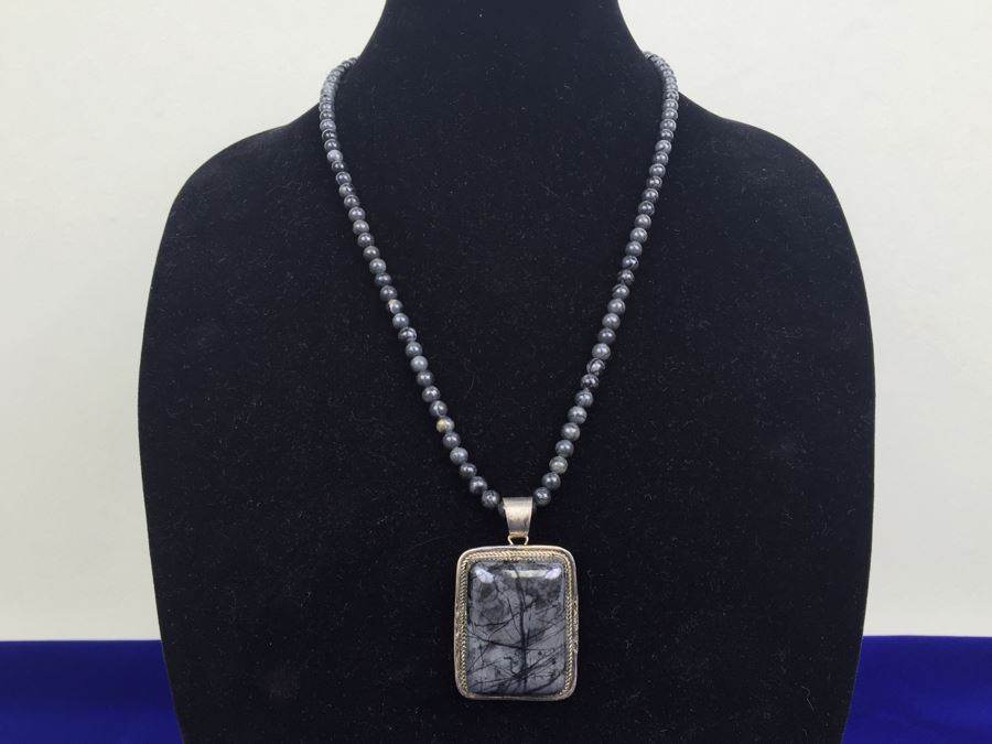Sterling Silver Pendant With Necklace