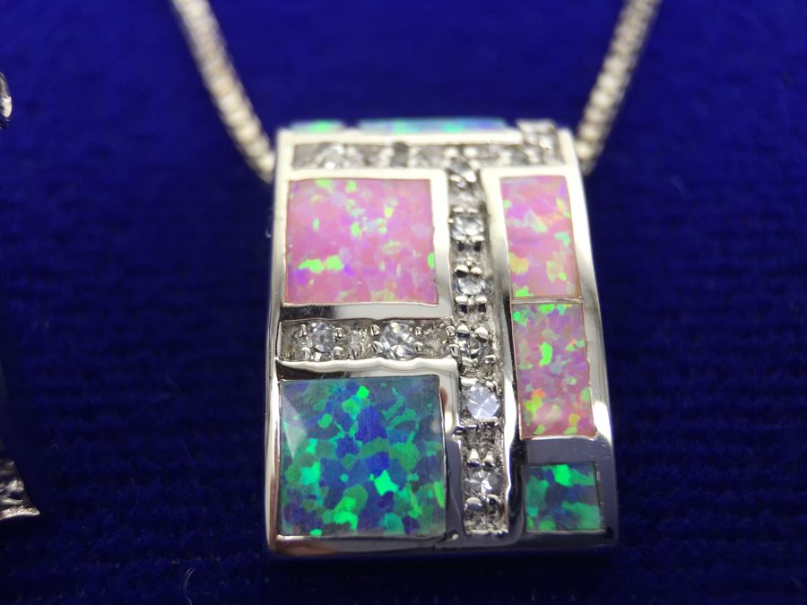 Sterling Silver Inlaid Pendant With Necklace And Matching Earrings [Photo 8]