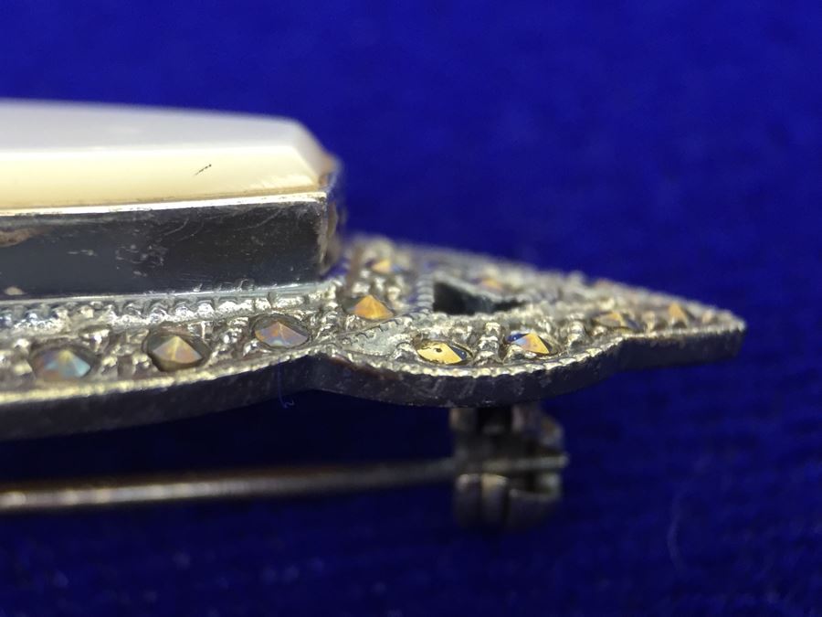 Vintage Sterling Silver Marcasite And Mother Of Pearl Brooch Signed 925 MT TH 8g [Photo 3]