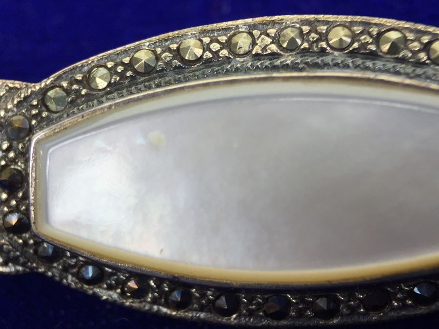 Vintage Sterling Silver Marcasite And Mother Of Pearl Brooch Signed 925 MT TH 8g [Photo 10]