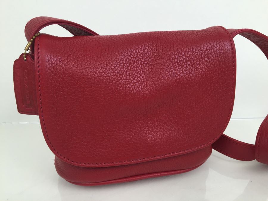 coach purse with red trim