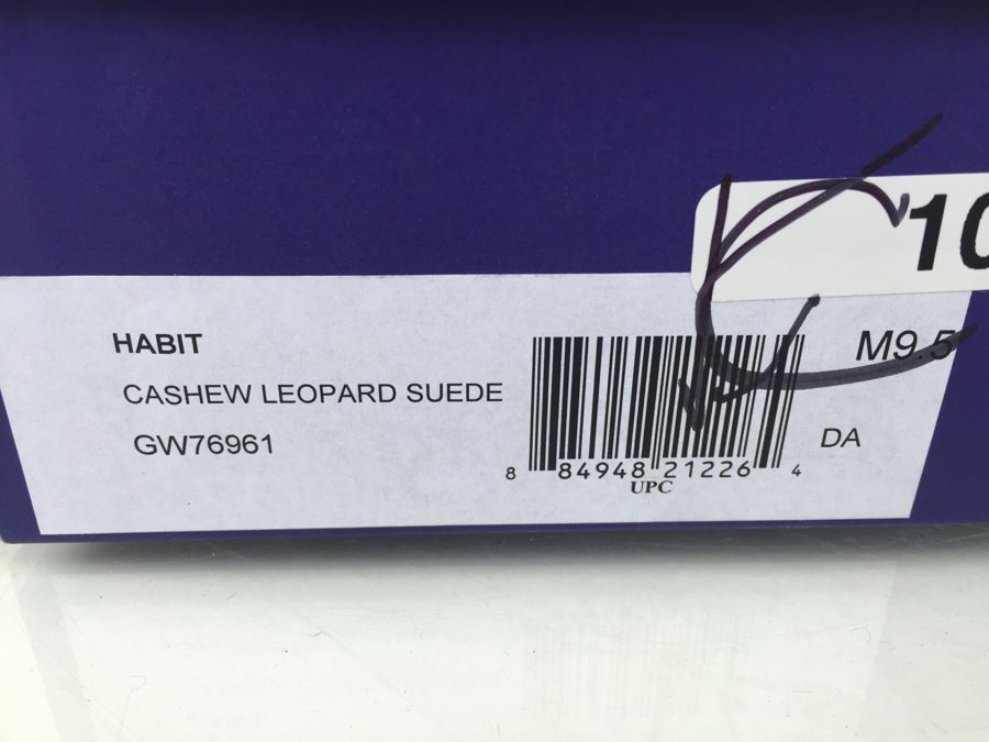 Stuart Weitzman Habit Suede Shoes Size 9.5 M Lightly Used With Box [Photo 5]