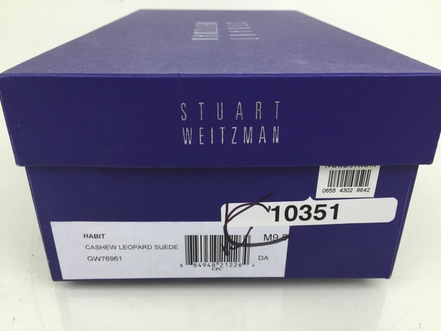 Stuart Weitzman Habit Suede Shoes Size 9.5 M Lightly Used With Box