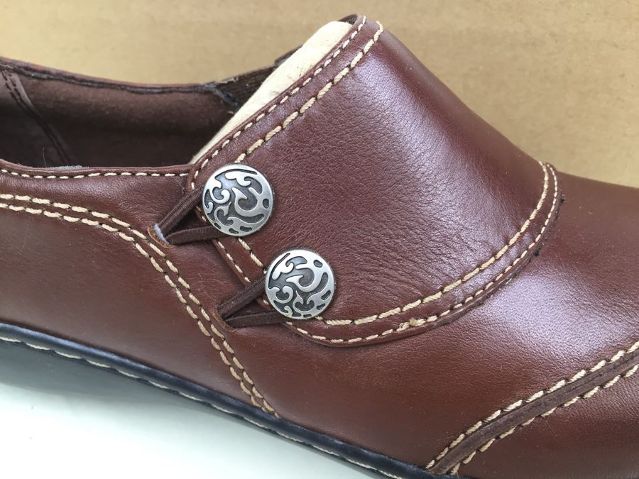 Pair Of Clarks Womens Shoes Ashland Alpine Size 10M New In Box [Photo 10]