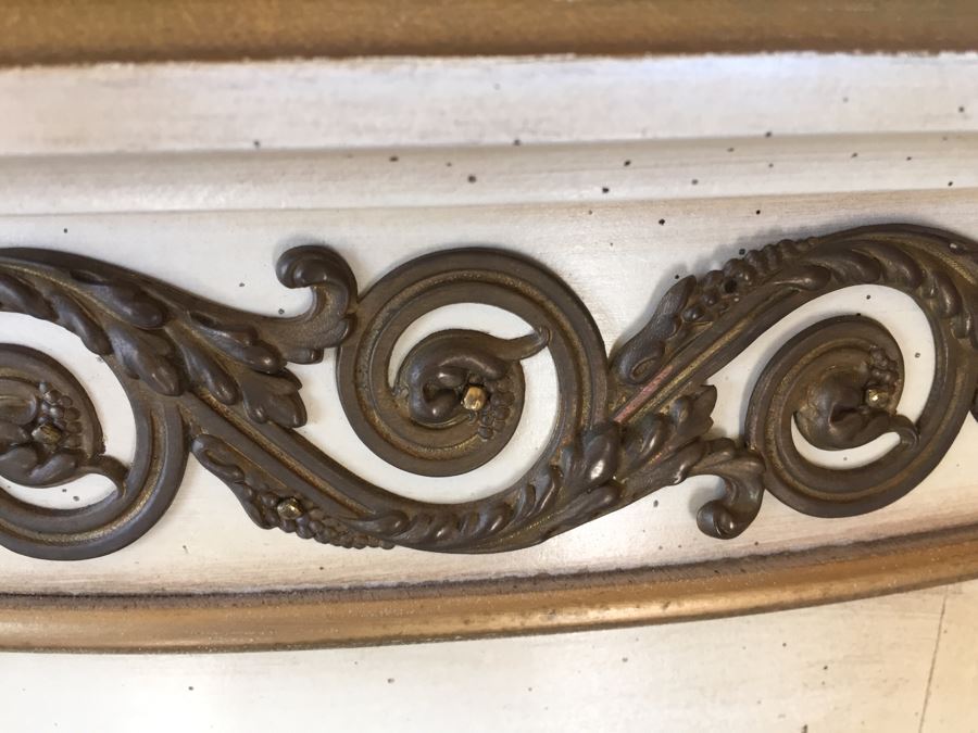 Nice Vintage Curio Display Cabinet With Curved Glass And Mirror Back [Photo 11]