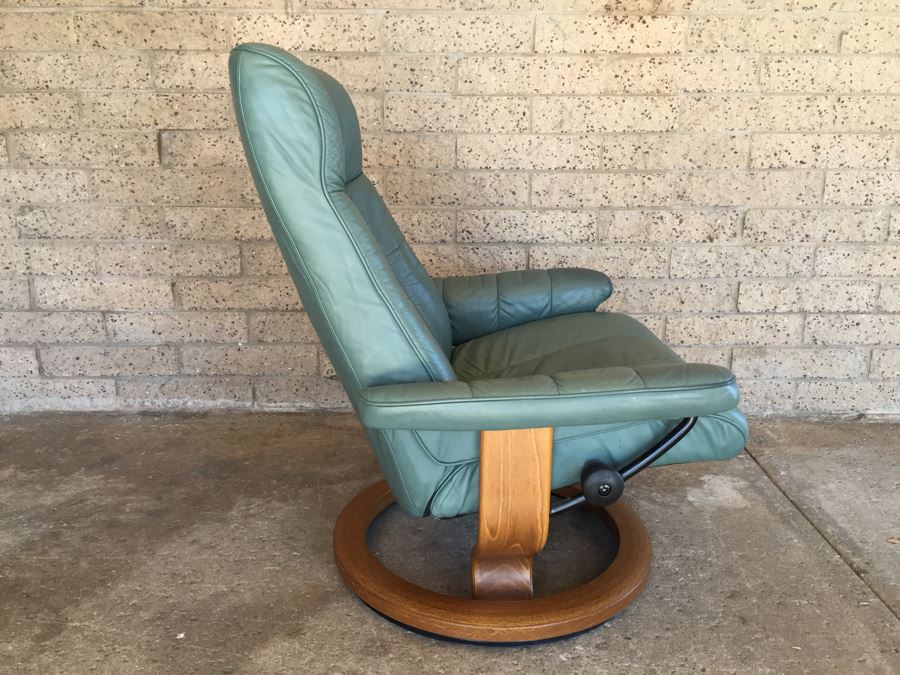Ekornes Leather Stressless Reclining Chair With Ottoman Made In Norway [Photo 13]