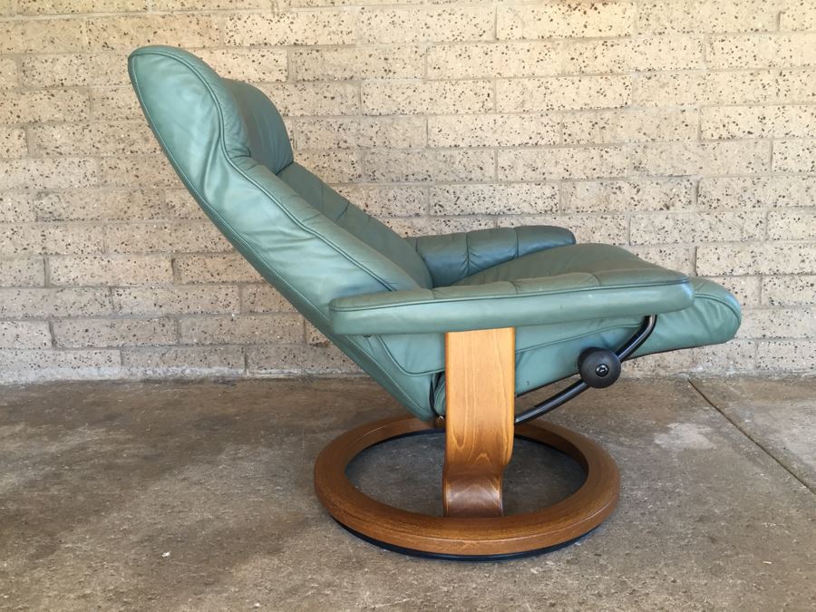 Ekornes Leather Stressless Reclining Chair With Ottoman Made In Norway [Photo 14]