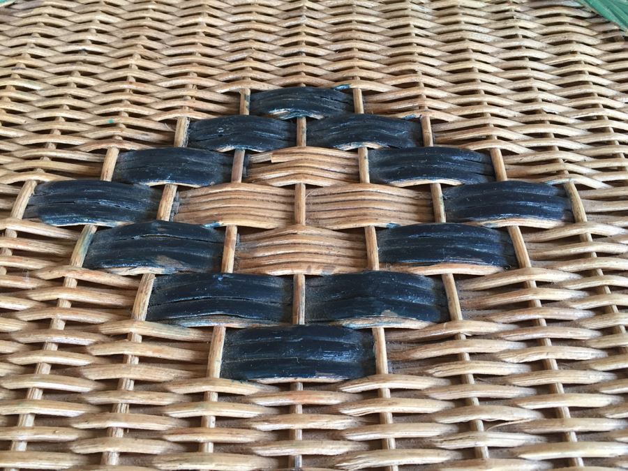 Pair Of Round Wicker Side Tables [Photo 6]