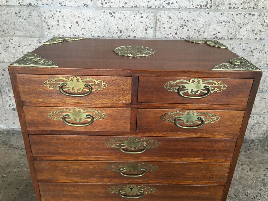 Nice Wooden Korean Silverware Chest Of Drawers With Lockable Drawers