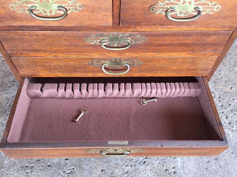 Nice Wooden Korean Silverware Chest Of Drawers With Lockable Drawers