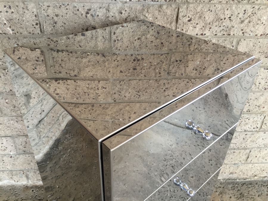 Lineabeta Mirrored Cabinet Chest Of Drawers With Casters Made In Italy Retails For $966 [Photo 7]