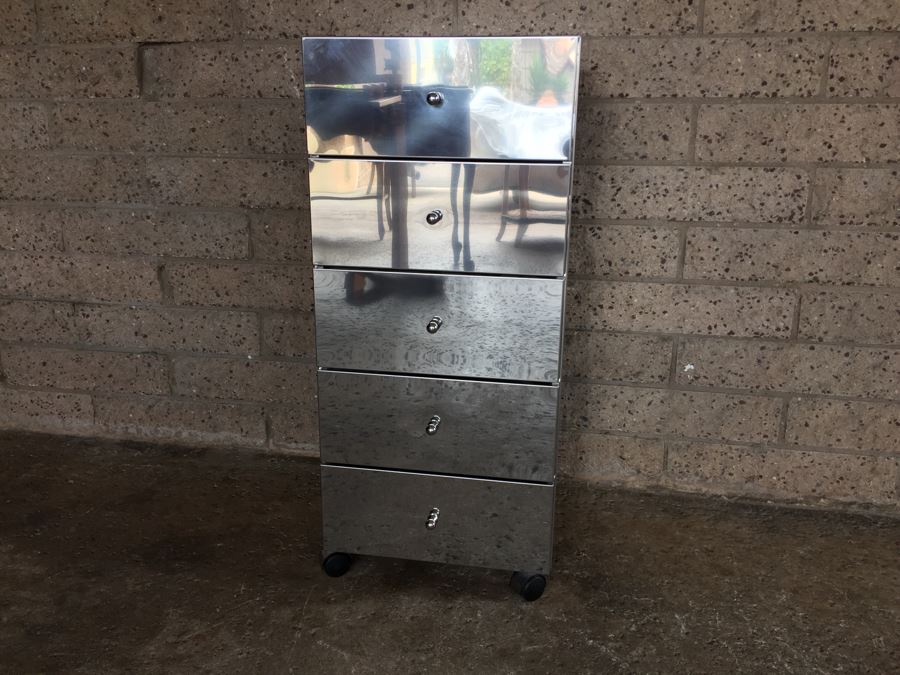 Lineabeta Mirrored Cabinet Chest Of Drawers With Casters Made In Italy Retails For $966 [Photo 4]