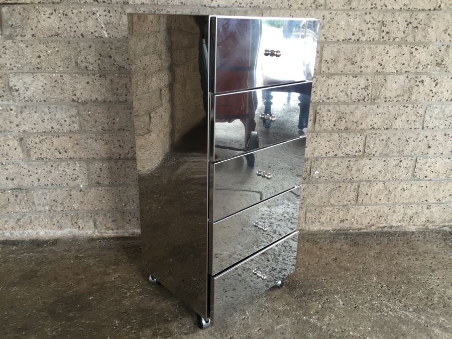Lineabeta Mirrored Cabinet Chest Of Drawers With Casters Made In Italy Retails For $966
