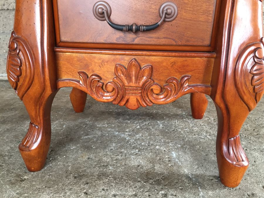 Powell Floorstanding Jewelry Armoire Solid Wood [Photo 15]