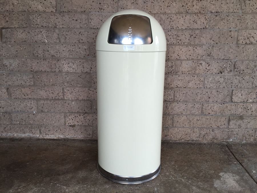 Commerical Waster Paper Container Fire Fighter By United Metal Receptacle Corp [Photo 1]